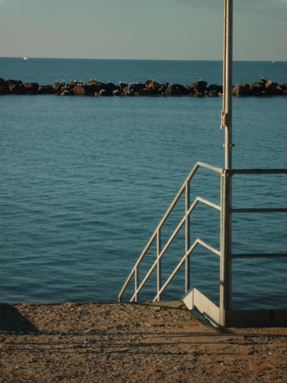 Casa F.A.C.I Hotel Marina di Massa Luaran gambar